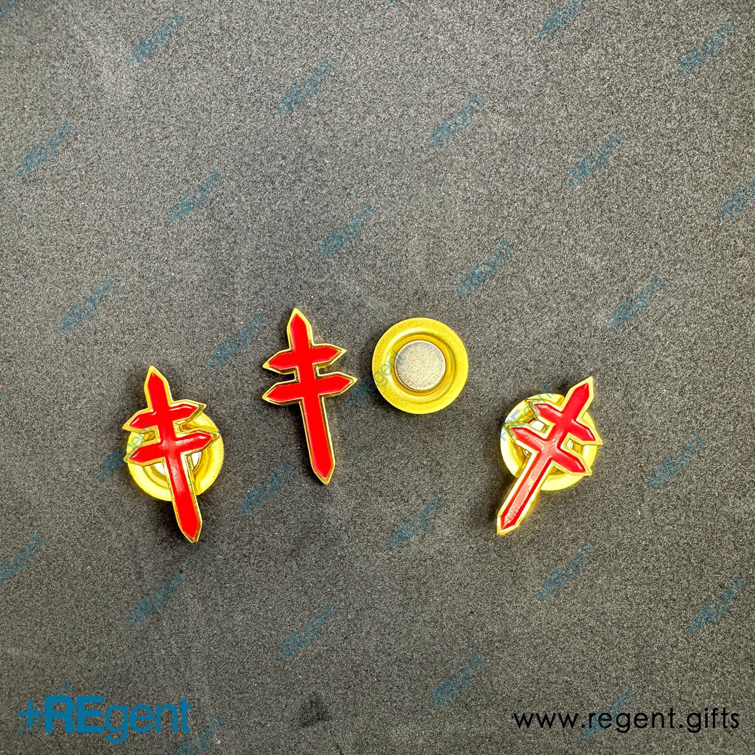 查看【專業訂造】香港防癆心臟及胸病協會：匯浚禮品金屬磁鐵襟章工藝解析的禮品訂製案例,禮品編號:21257