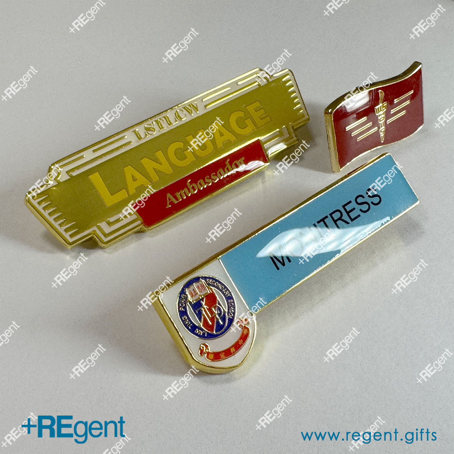 金屬襟章滴膠保護層實例｜Regent Gifts
